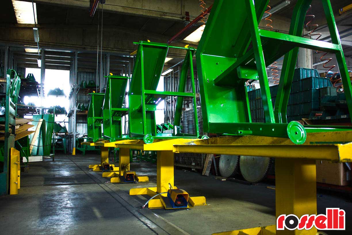 Magazzino Produzione made in Italy di seghe circolari Rosselli