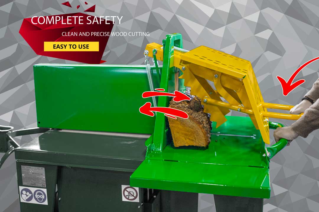 Protection for circular saw in total safety